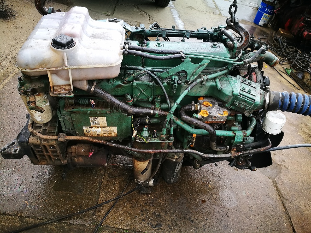 VOLVO FL6 D6B220 - Motor y piezas para Camión: foto 2 VOLVO FL6 D6B220 - Motor y piezas para Camión: foto 2