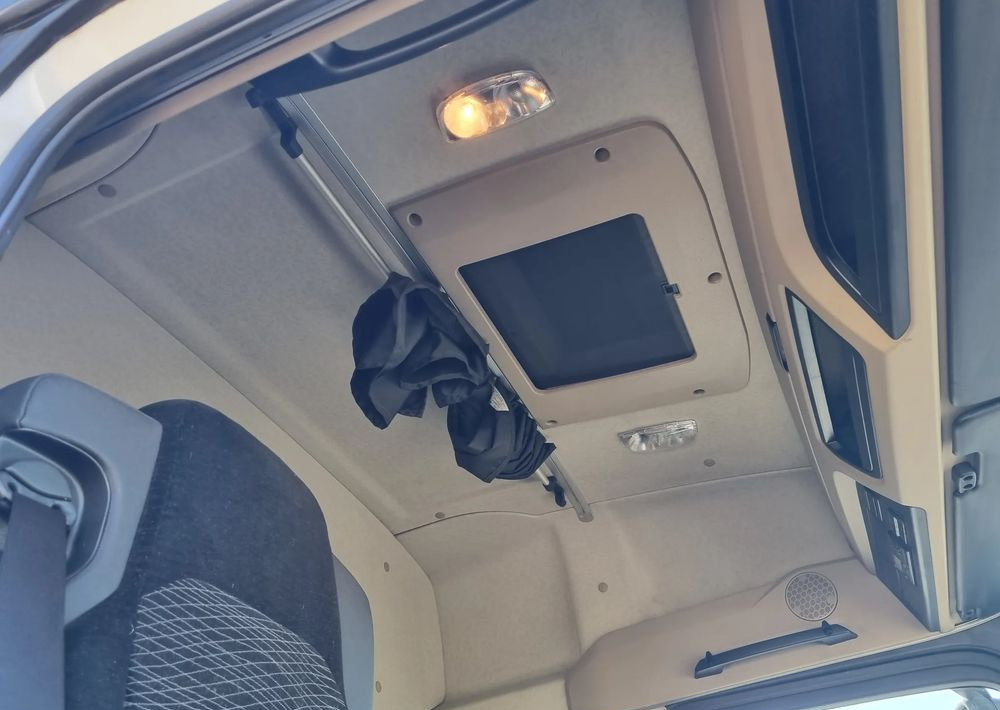 Leasing de  Mercedes-Benz Actros 1836 Mercedes-Benz Actros 1836: foto 7