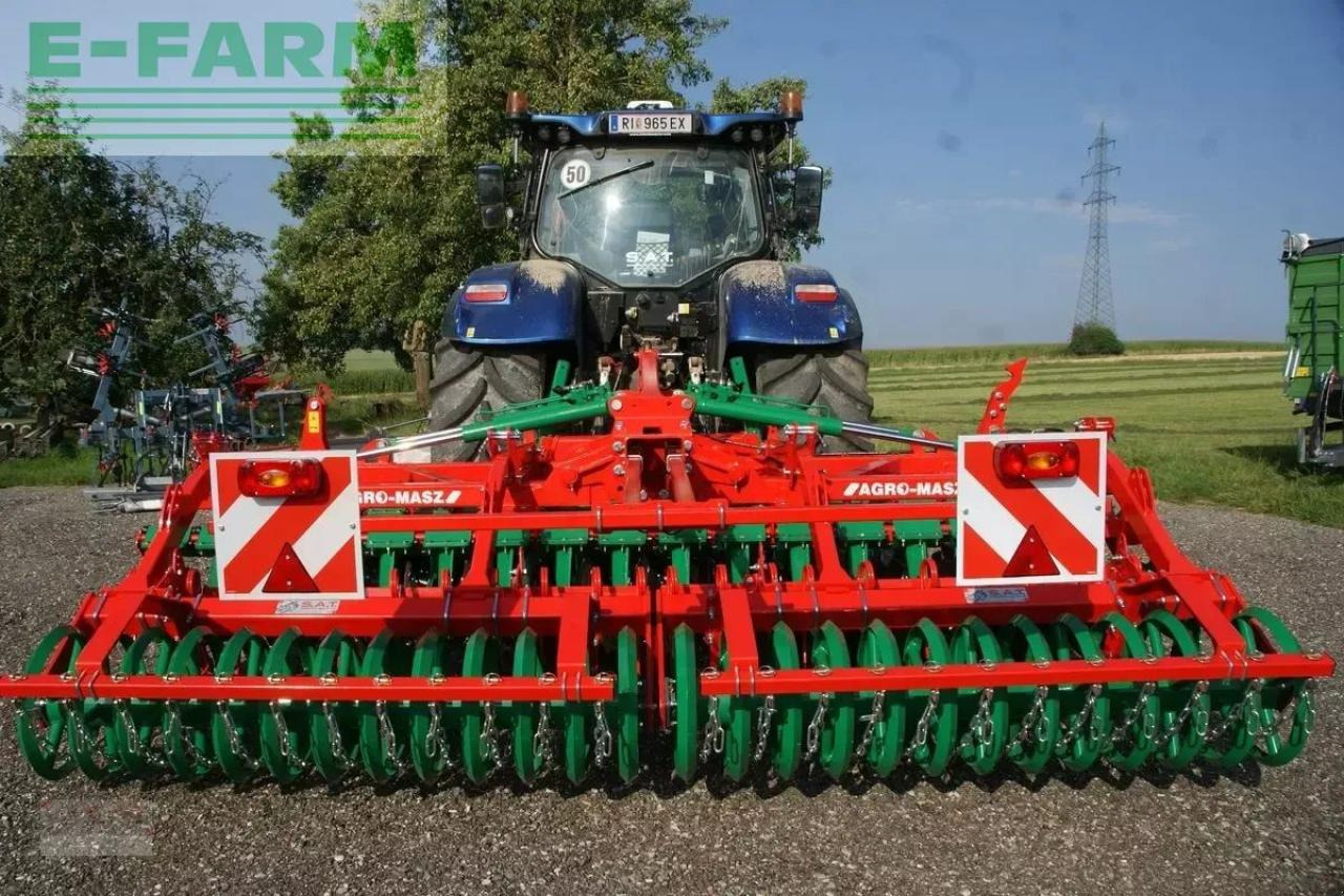Agro-Masz bt 40 - aktion lagermaschine - Equipo para trabajo del suelo: foto 1 Agro-Masz bt 40 - aktion lagermaschine - Equipo para trabajo del suelo: foto 1