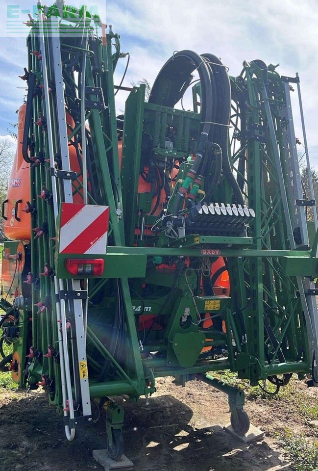 Amazone - Pulverizador arrastrado: foto 1 Amazone - Pulverizador arrastrado: foto 1