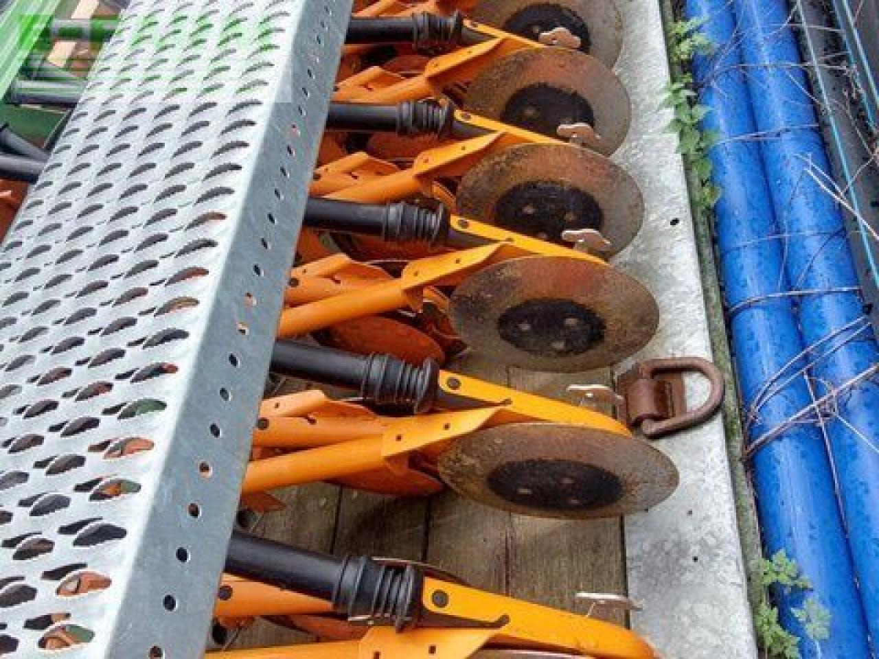 Amazone ke 403 + ad 403 - Sembradora: foto 5 Amazone ke 403 + ad 403 - Sembradora: foto 5