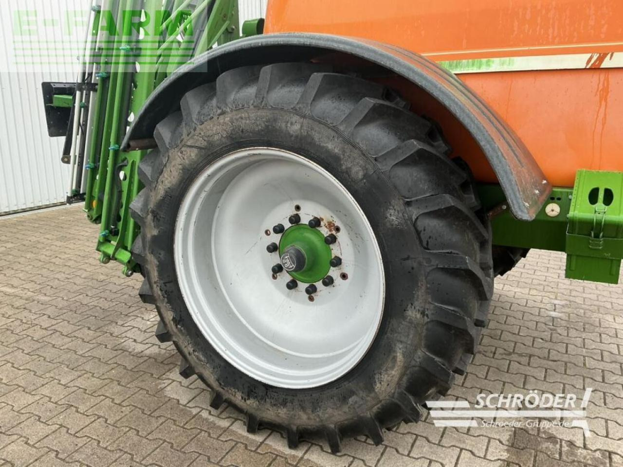 Amazone ug 3000 nova mit druckluftbremse - Pulverizador arrastrado: foto 3 Amazone ug 3000 nova mit druckluftbremse - Pulverizador arrastrado: foto 3