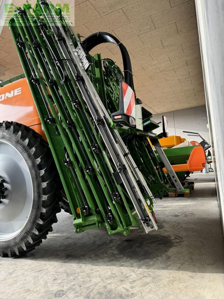 Amazone ug 3000 super - Pulverizador arrastrado: foto 3 Amazone ug 3000 super - Pulverizador arrastrado: foto 3