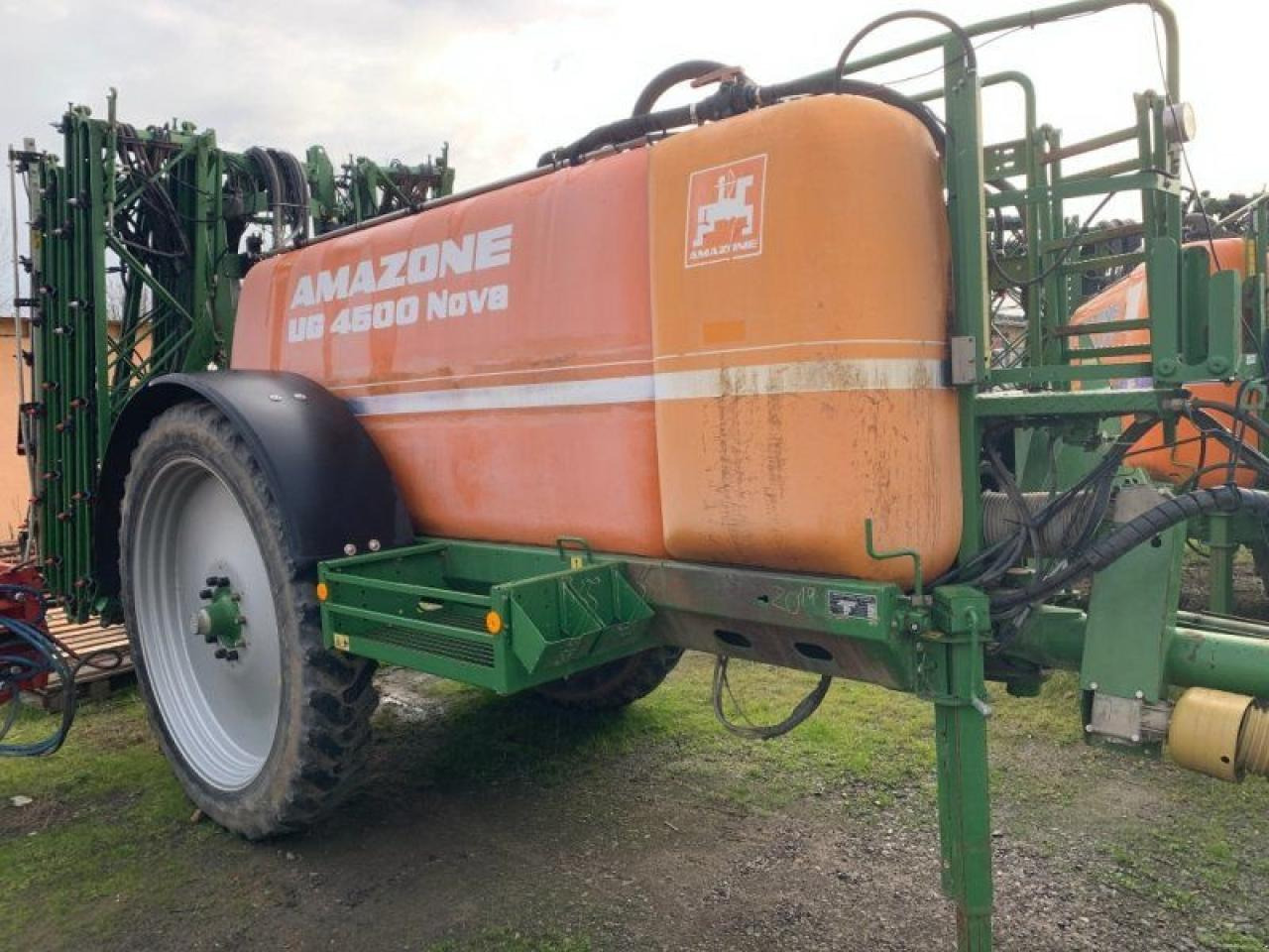 Amazone ug 4500 nova - Pulverizador arrastrado: foto 4 Amazone ug 4500 nova - Pulverizador arrastrado: foto 4