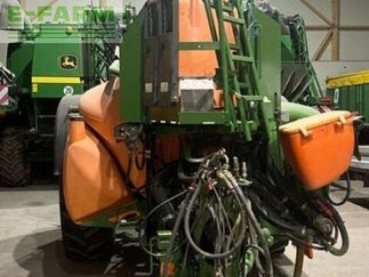 Amazone ux 4200 super - Pulverizador arrastrado: foto 1 Amazone ux 4200 super - Pulverizador arrastrado: foto 1