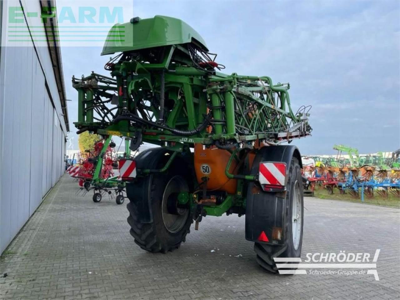 Amazone ux 5201 super - Pulverizador arrastrado: foto 3 Amazone ux 5201 super - Pulverizador arrastrado: foto 3