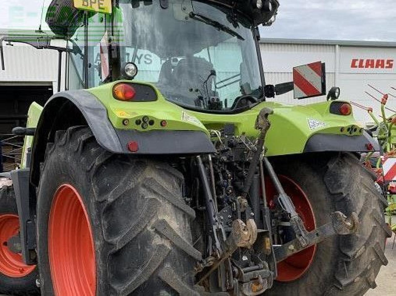 CLAAS ARION 630 - Tractor: foto 3 CLAAS ARION 630 - Tractor: foto 3