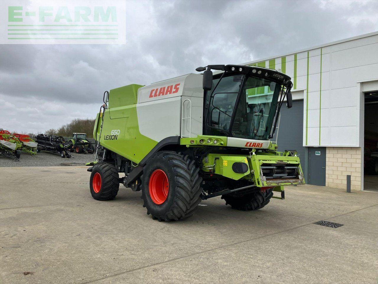 CLAAS LEXION 650 - Cosechadora de granos: foto 3 CLAAS LEXION 650 - Cosechadora de granos: foto 3