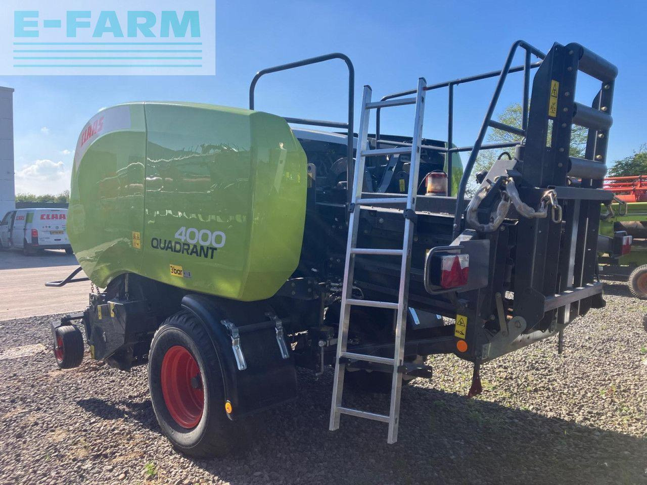 CLAAS QUADRANT 4000 - Empacadora de pacas cuadradas: foto 4 CLAAS QUADRANT 4000 - Empacadora de pacas cuadradas: foto 4
