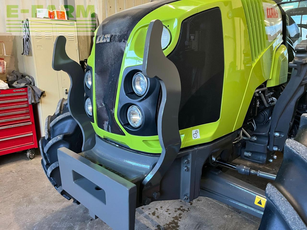 CLAAS arion 410 (a52/100) - Tractor: foto 4 CLAAS arion 410 (a52/100) - Tractor: foto 4