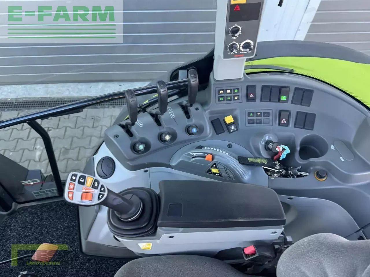 CLAAS arion 420 cis a32 - Tractor: foto 5 CLAAS arion 420 cis a32 - Tractor: foto 5