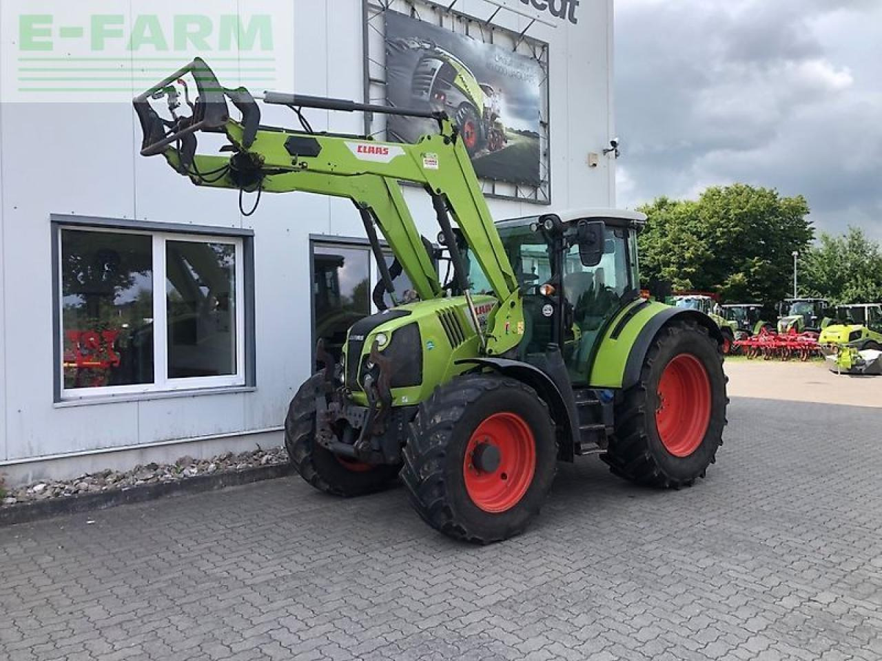 CLAAS arion 450 cis panoramic mit fl 120 c und fkh CIS - Tractor: foto 1 CLAAS arion 450 cis panoramic mit fl 120 c und fkh CIS - Tractor: foto 1