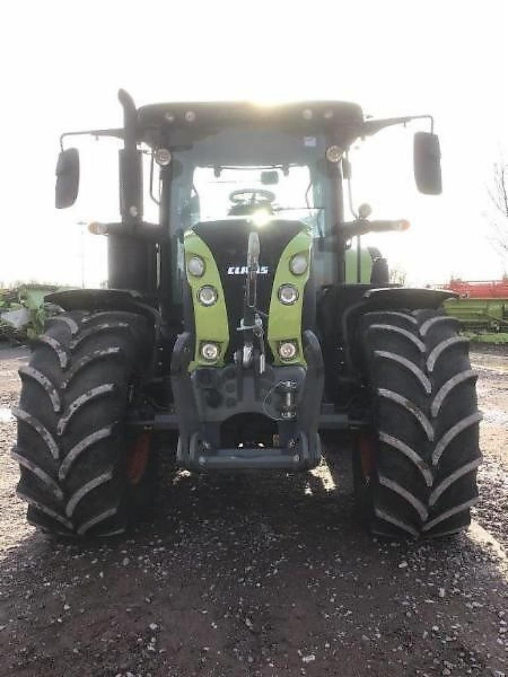 CLAAS arion 550 cmatic CMATIC - Tractor: foto 2 CLAAS arion 550 cmatic CMATIC - Tractor: foto 2