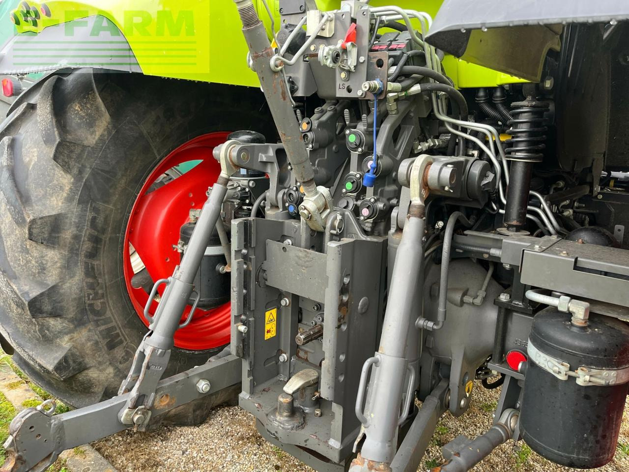 CLAAS arion 610 cmatic - Tractor: foto 4 CLAAS arion 610 cmatic - Tractor: foto 4