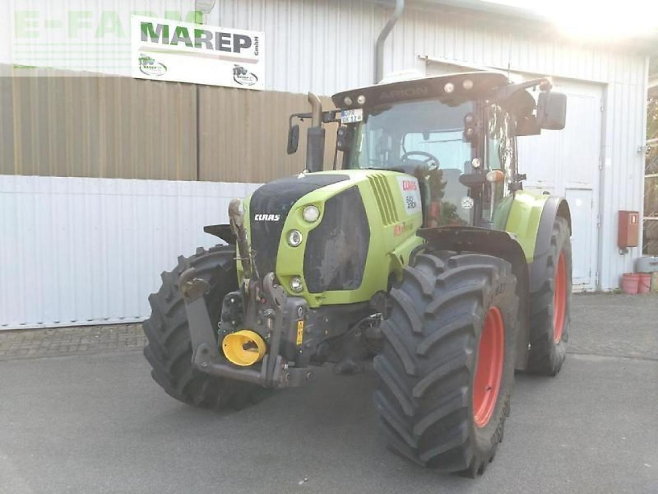 CLAAS arion 640 - Tractor: foto 2 CLAAS arion 640 - Tractor: foto 2