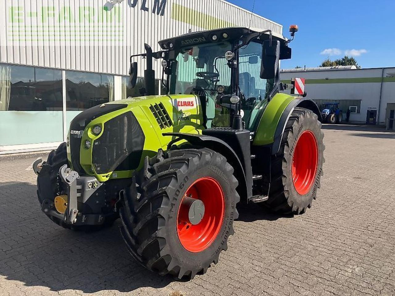 CLAAS arion 660 cmatic (ink. rtk und frontzapfwelle)i - Tractor: foto 3 CLAAS arion 660 cmatic (ink. rtk und frontzapfwelle)i - Tractor: foto 3