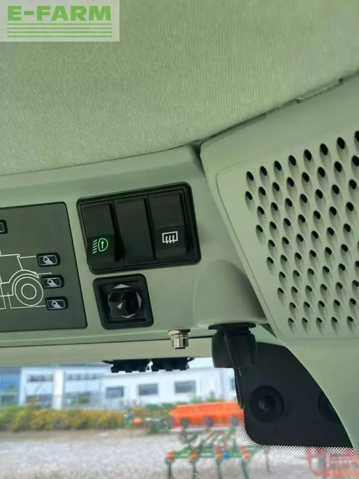 Tractor CLAAS axio 960: foto 22 Tractor CLAAS axio 960: foto 22