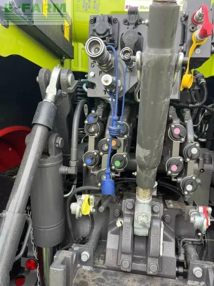 Tractor CLAAS axio 960: foto 12 Tractor CLAAS axio 960: foto 12