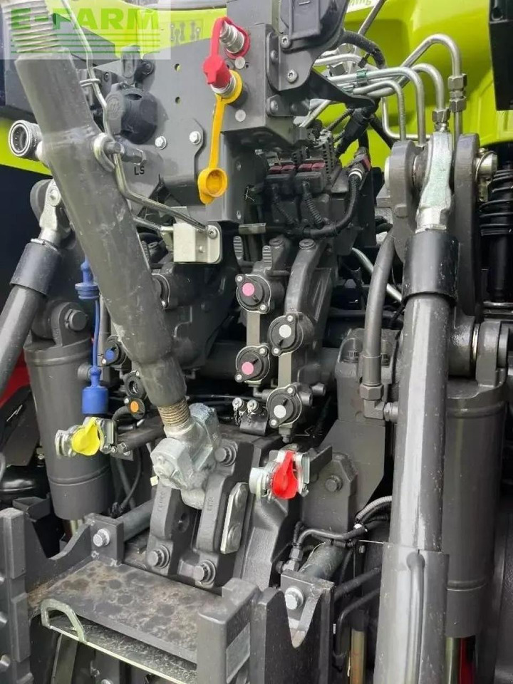 Tractor CLAAS axio 960: foto 11 Tractor CLAAS axio 960: foto 11