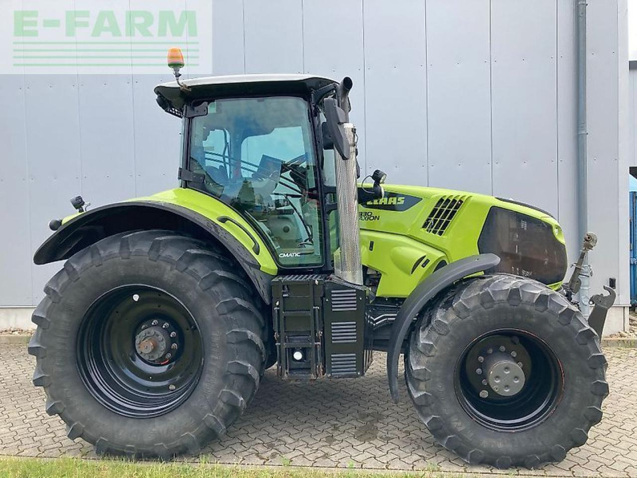 CLAAS axion 830 cmatic CMATIC - Tractor: foto 1 CLAAS axion 830 cmatic CMATIC - Tractor: foto 1