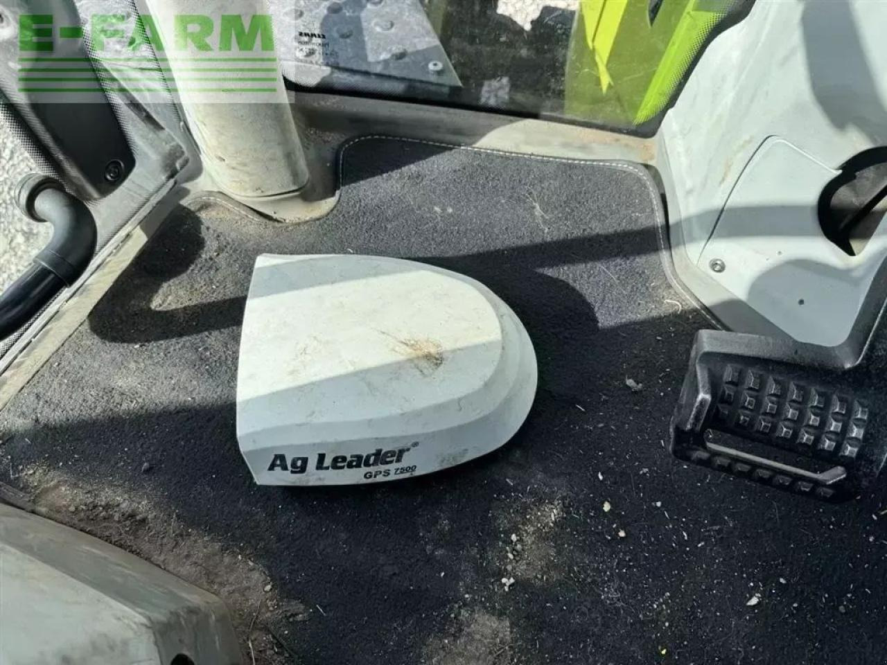 Tractor CLAAS axion 850 cmatic CMATIC: foto 18