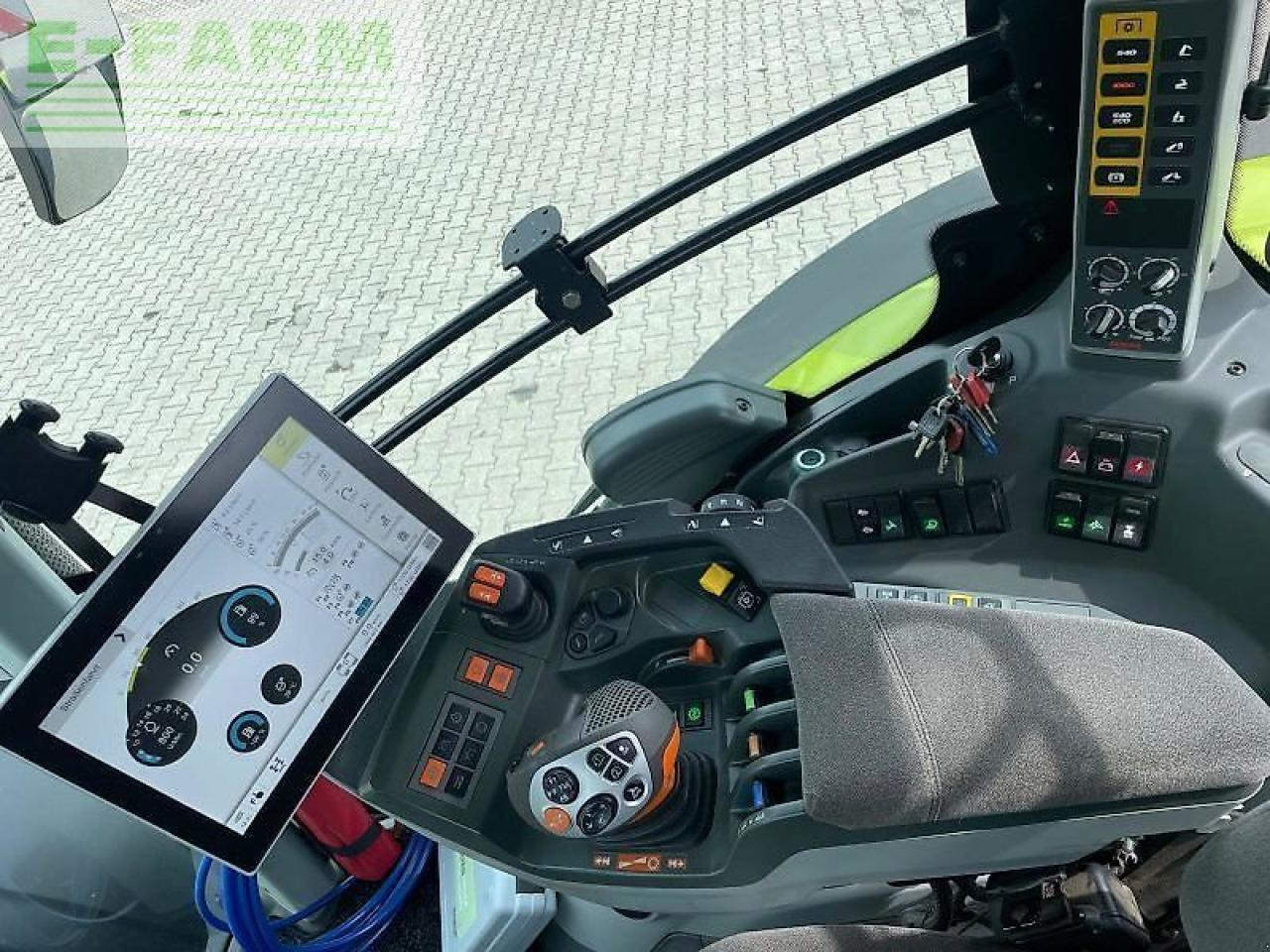 Tractor CLAAS axion 870 cmatic - stage v CMATIC: foto 13