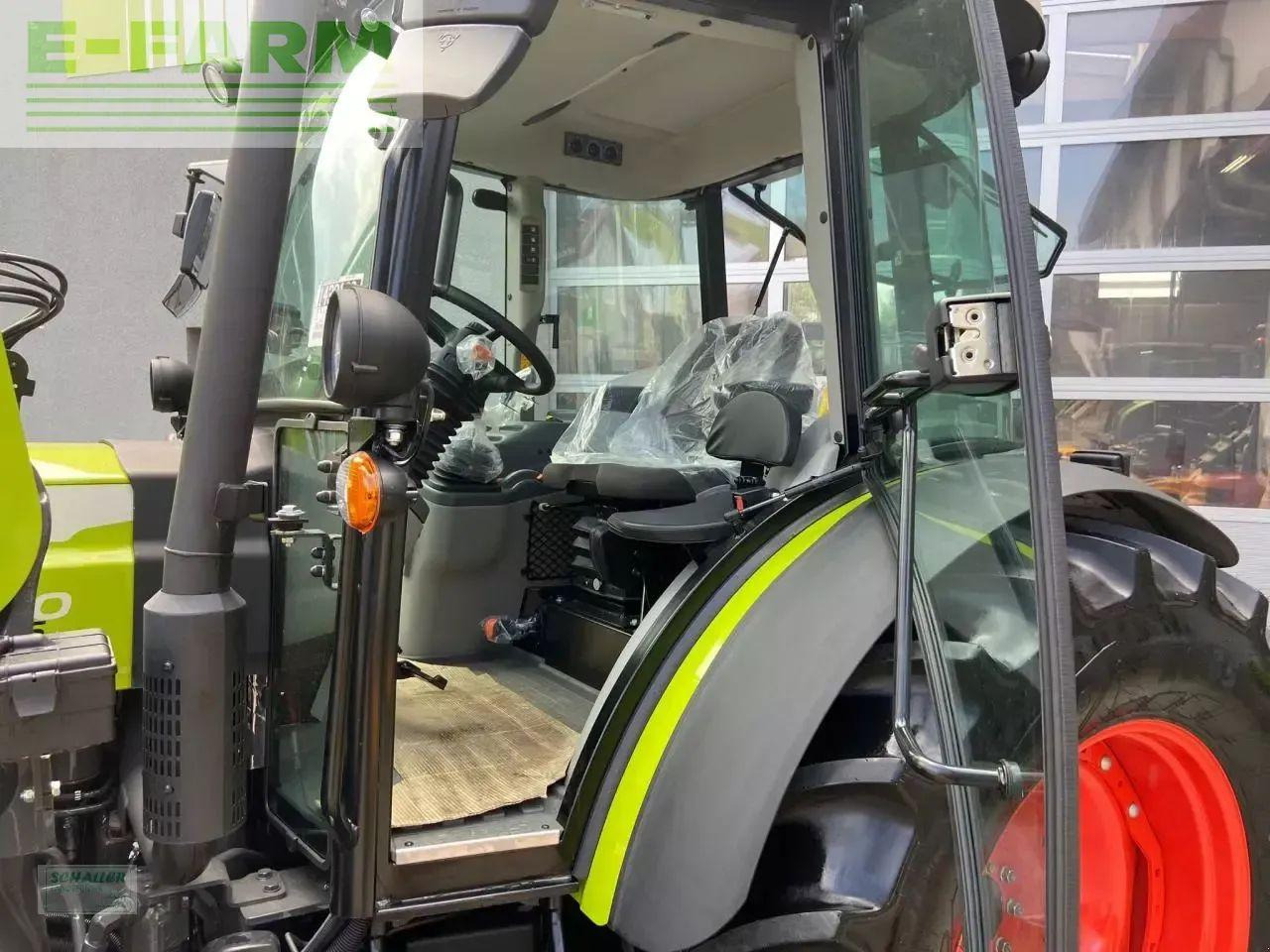 CLAAS axos 240 - Tractor: foto 4 CLAAS axos 240 - Tractor: foto 4