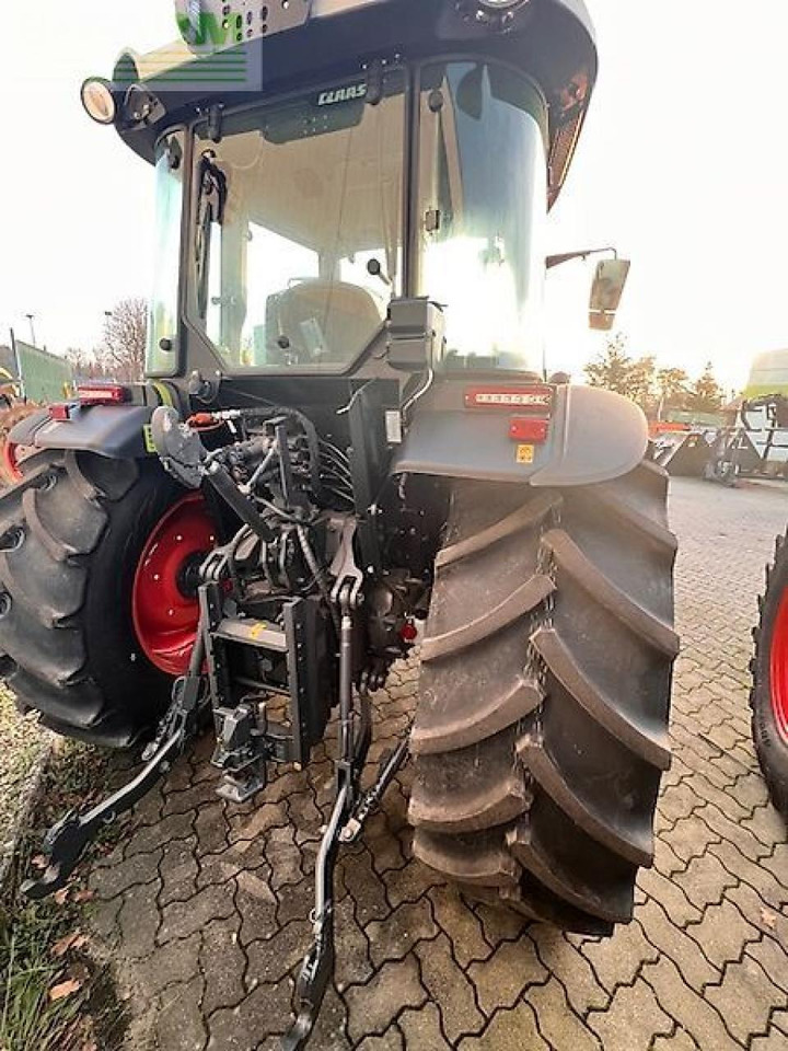 CLAAS axos 240 - Tractor: foto 2 CLAAS axos 240 - Tractor: foto 2
