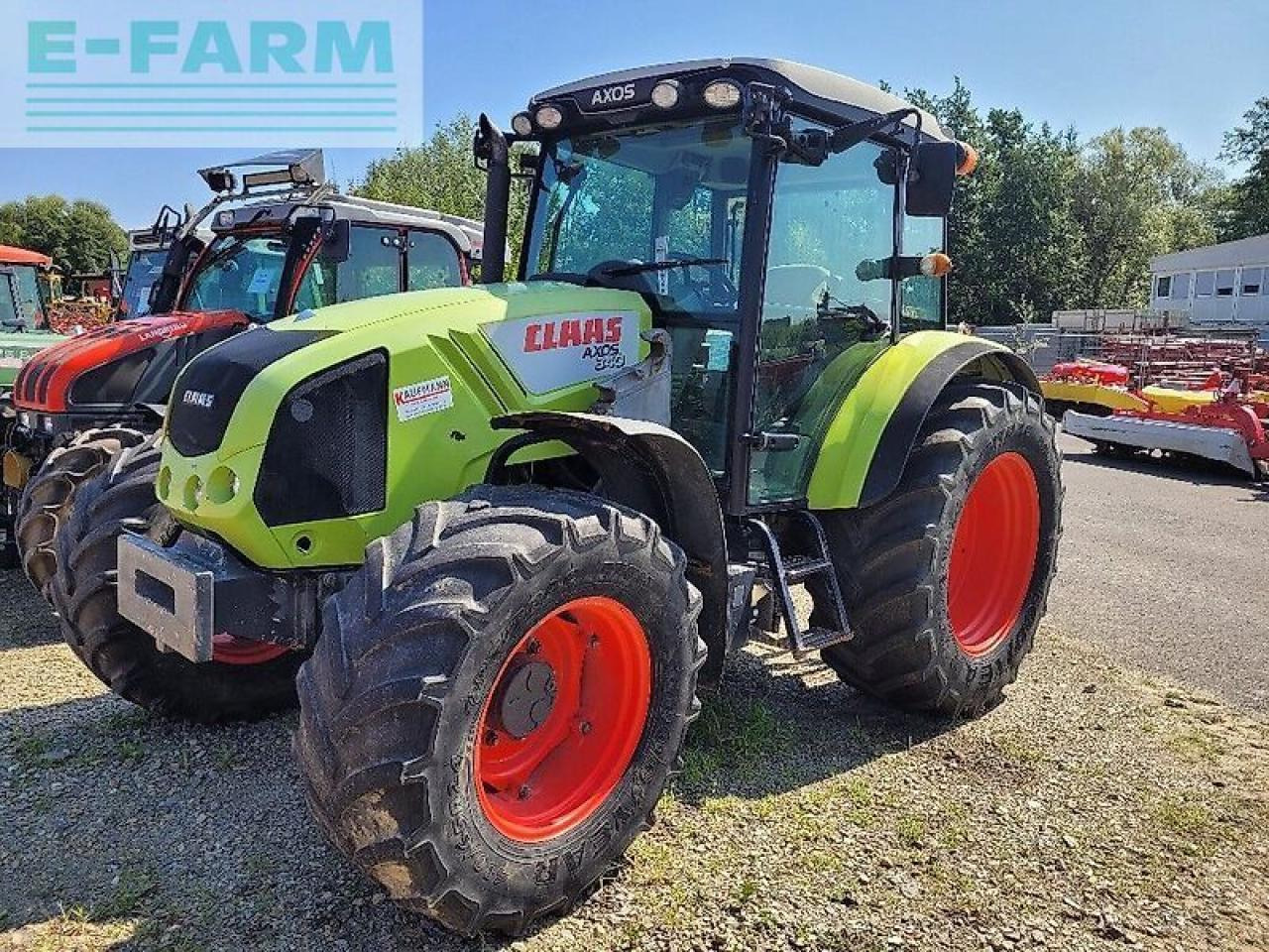 CLAAS axos 340 - Tractor: foto 1 CLAAS axos 340 - Tractor: foto 1