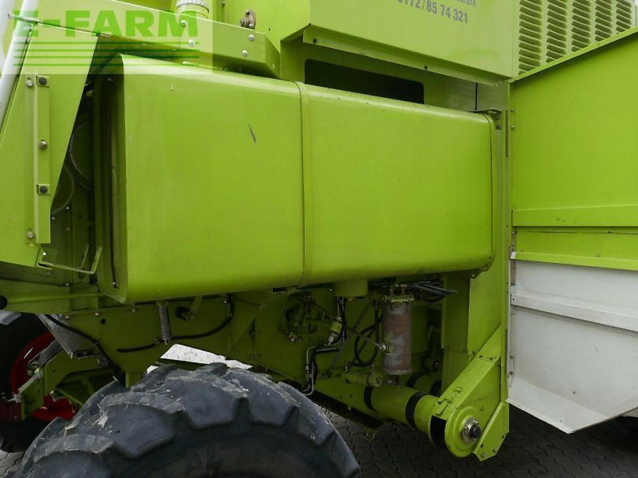 Cosechadora de granos CLAAS dominator 208 mega: foto 16