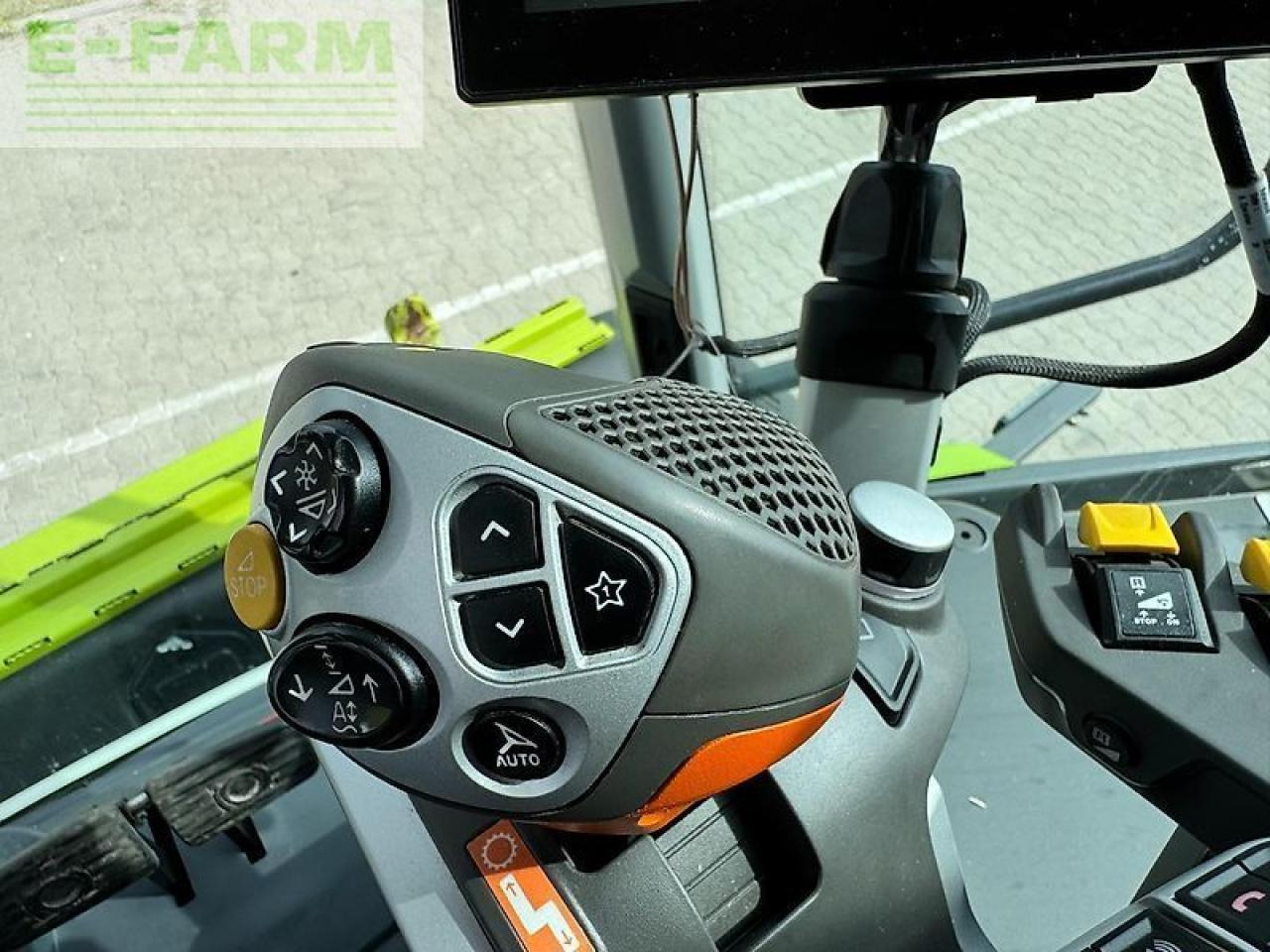 CLAAS lexion 8700 tt - Cosechadora de granos: foto 5 CLAAS lexion 8700 tt - Cosechadora de granos: foto 5