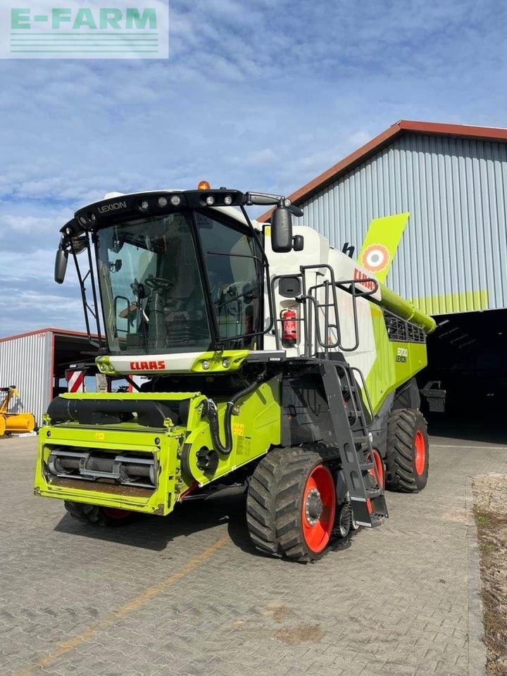 CLAAS lexion 8700 tt - Cosechadora de granos: foto 1 CLAAS lexion 8700 tt - Cosechadora de granos: foto 1