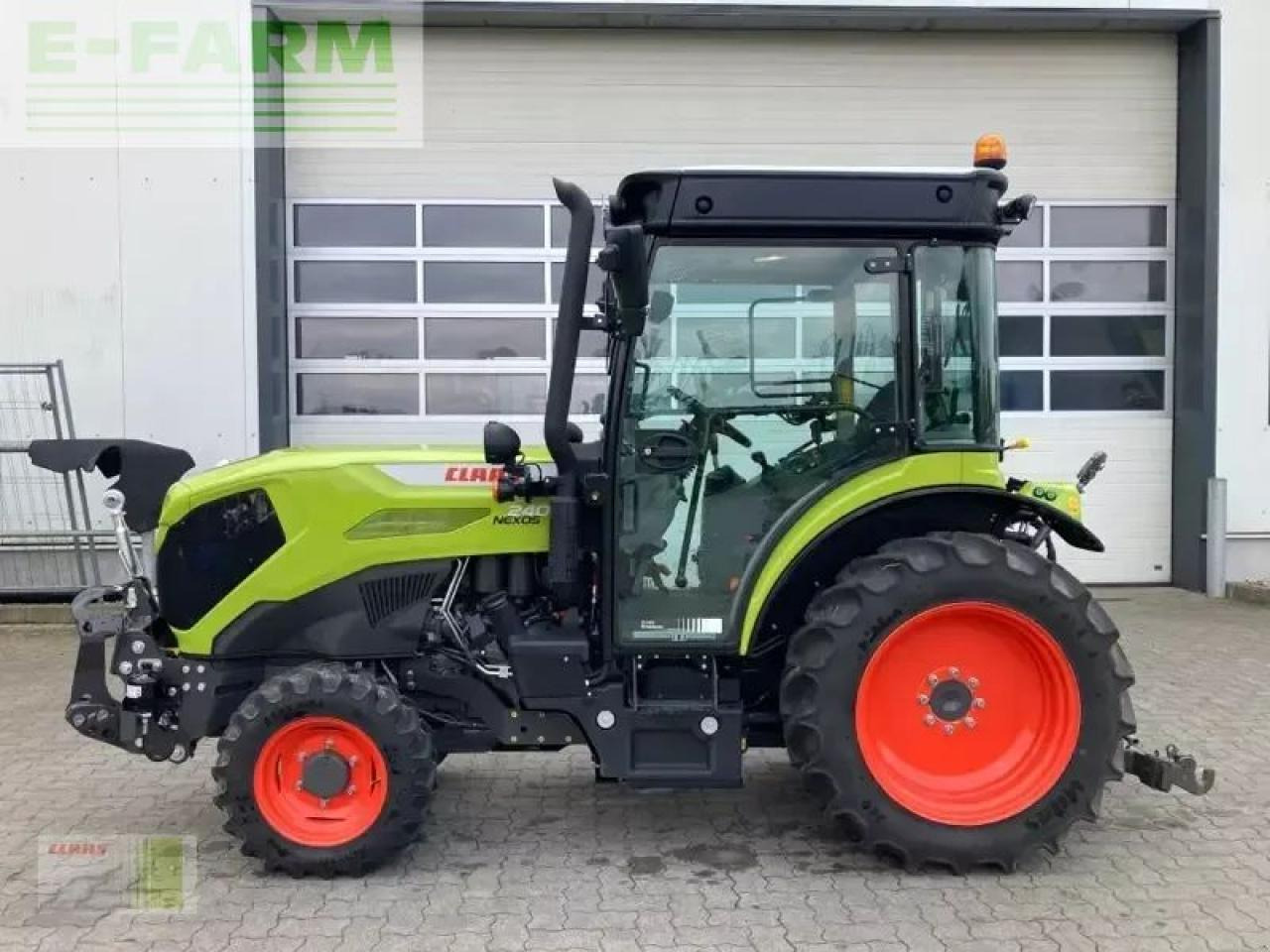 CLAAS nexos 240 s advanced - Tractor: foto 2 CLAAS nexos 240 s advanced - Tractor: foto 2