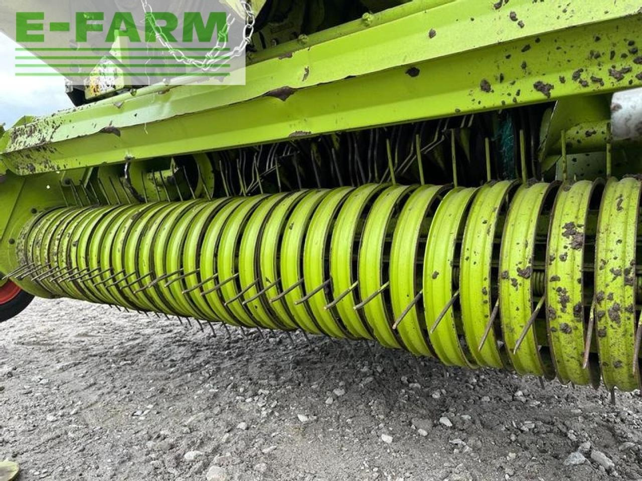 CLAAS rollant 255 rc uniwrap - Empacadora de pacas cuadradas: foto 4 CLAAS rollant 255 rc uniwrap - Empacadora de pacas cuadradas: foto 4