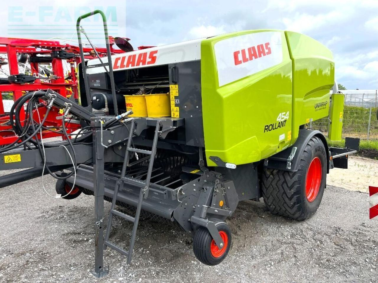 CLAAS rollant 454 rc pro uniwrap - Empacadora de pacas cuadradas: foto 1 CLAAS rollant 454 rc pro uniwrap - Empacadora de pacas cuadradas: foto 1