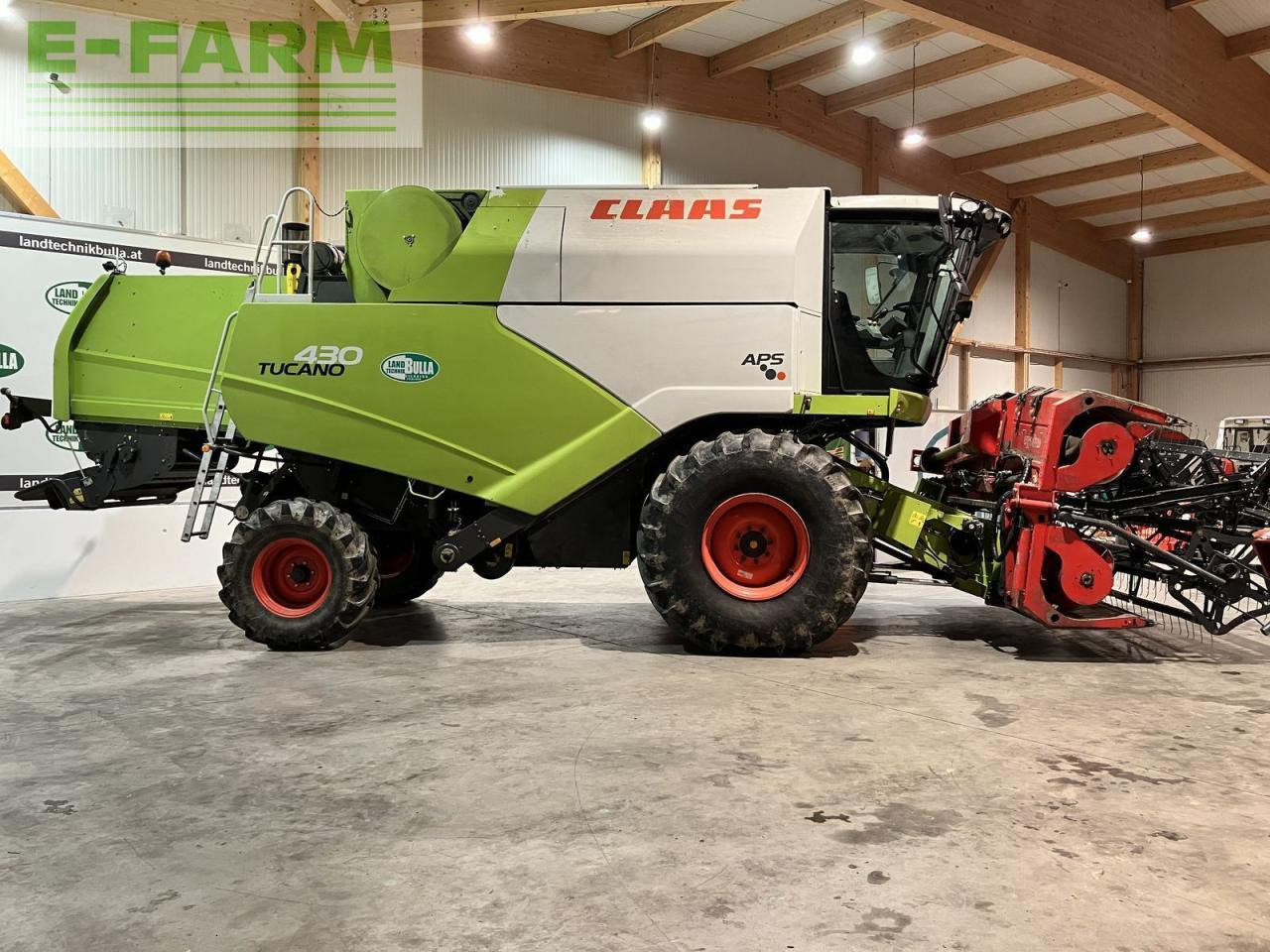 CLAAS tucano 430 - Cosechadora de granos: foto 3 CLAAS tucano 430 - Cosechadora de granos: foto 3