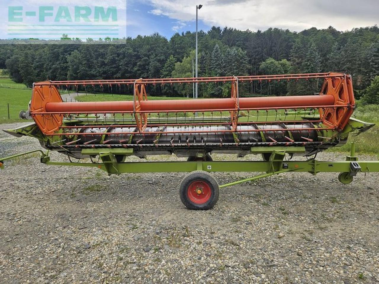 CLAAS v540 vario + transportwagen - Cabezal de grano: foto 4 CLAAS v540 vario + transportwagen - Cabezal de grano: foto 4