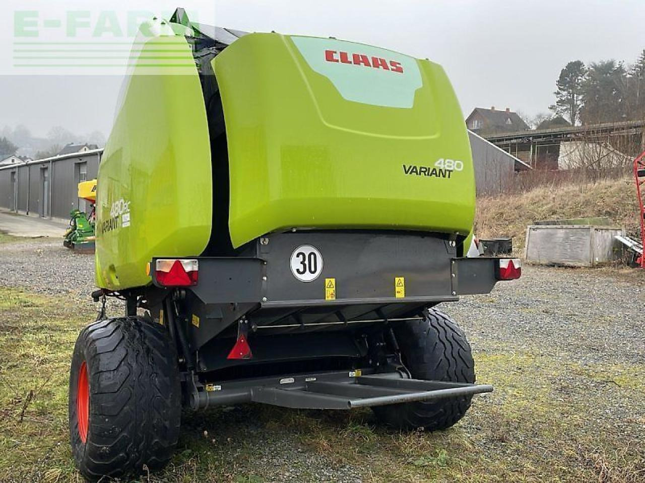 CLAAS variant 480 rc pro - Empacadora de pacas cuadradas: foto 4 CLAAS variant 480 rc pro - Empacadora de pacas cuadradas: foto 4
