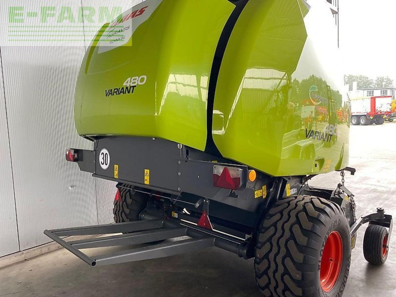 CLAAS variant 480 rc pro - Empacadora de pacas cuadradas: foto 2 CLAAS variant 480 rc pro - Empacadora de pacas cuadradas: foto 2