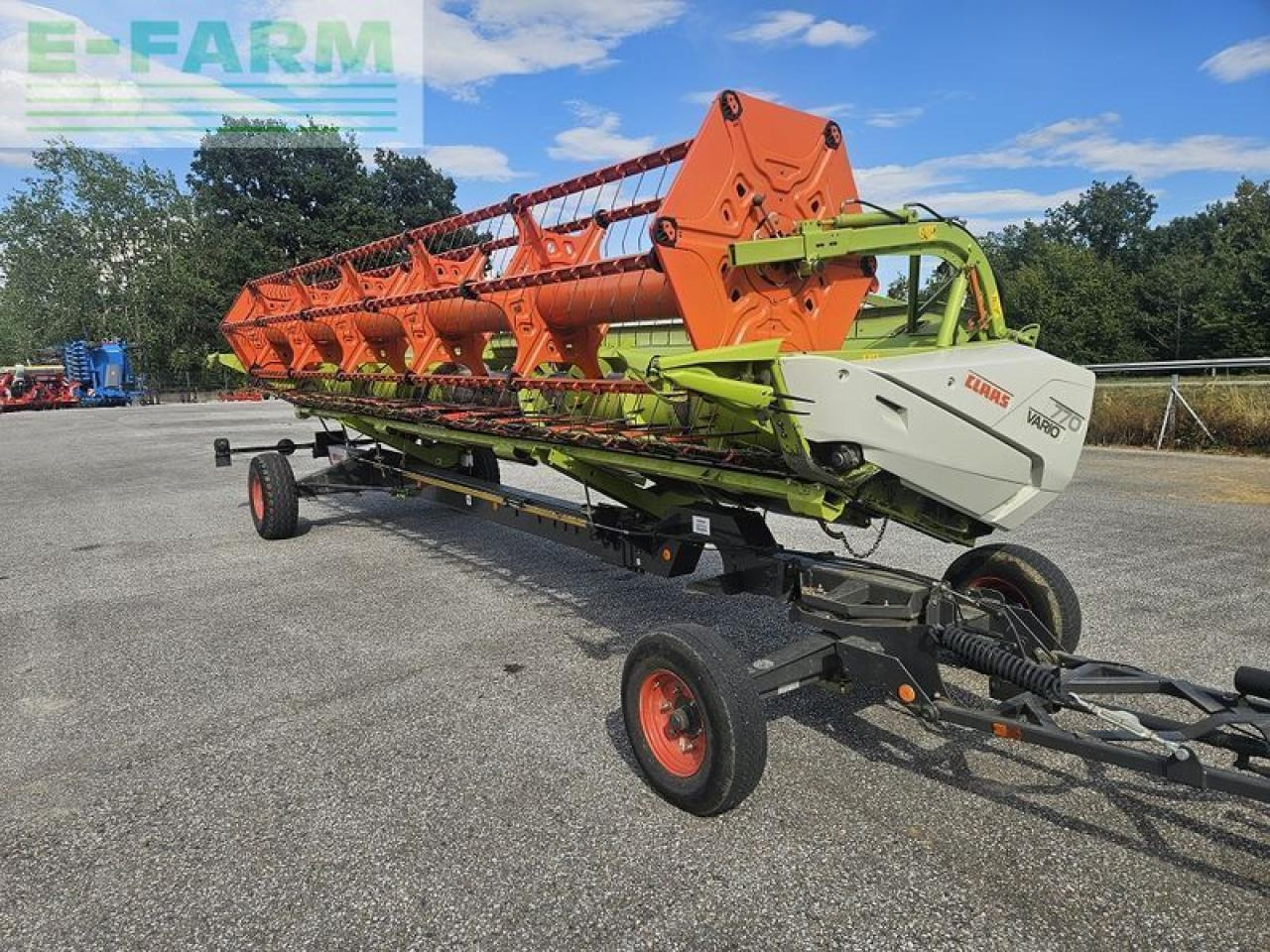 CLAAS vario 770 + rapstrenner + transportwagen - Cabezal de grano: foto 3 CLAAS vario 770 + rapstrenner + transportwagen - Cabezal de grano: foto 3