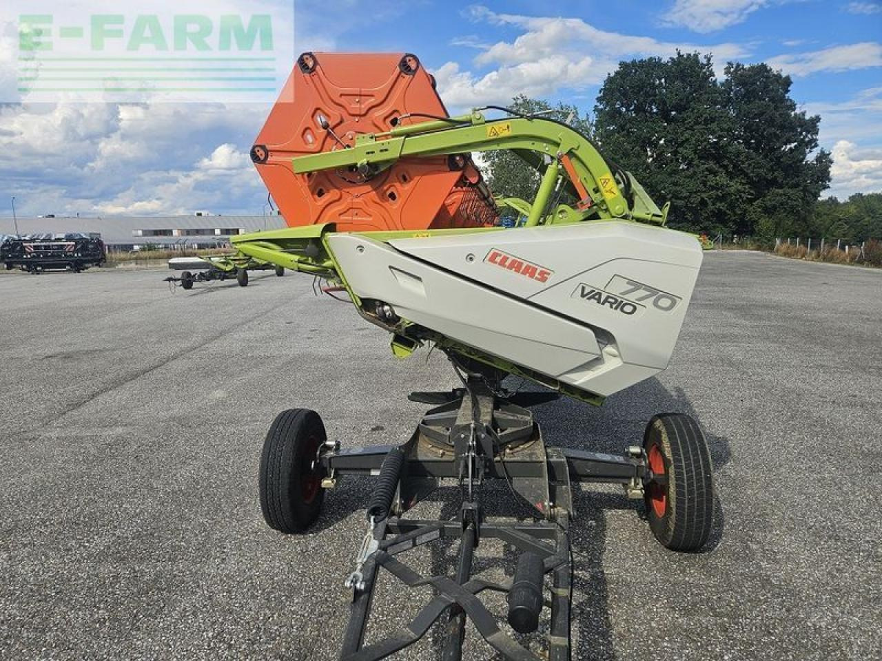 CLAAS vario 770 + rapstrenner + transportwagen - Cabezal de grano: foto 2 CLAAS vario 770 + rapstrenner + transportwagen - Cabezal de grano: foto 2