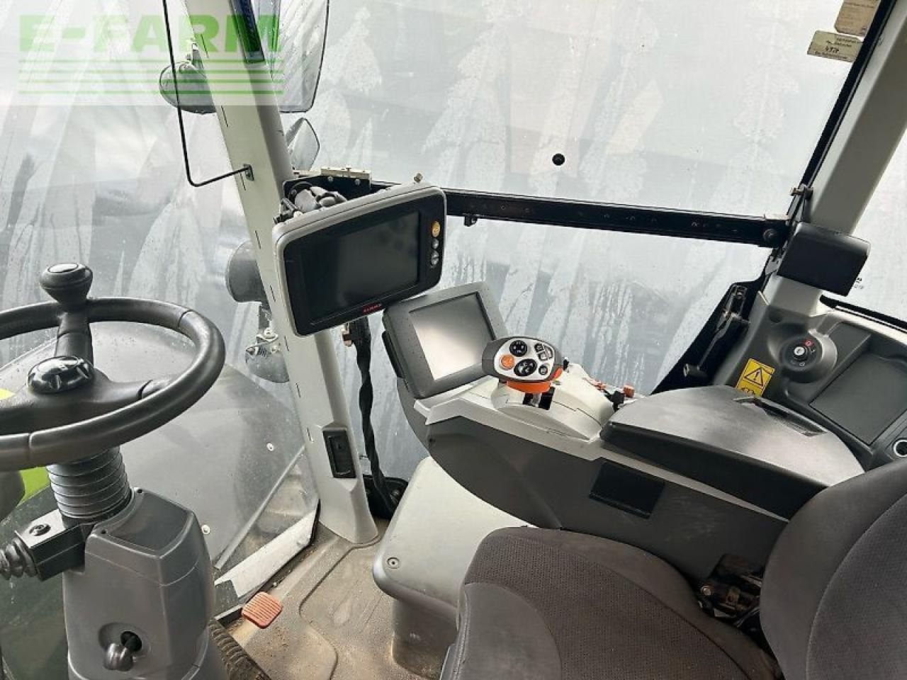 CLAAS xerion 4500 trac vc - Tractor: foto 4 CLAAS xerion 4500 trac vc - Tractor: foto 4