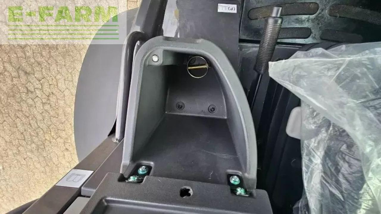 Miniexcavadora Case-IH 321 f: foto 21