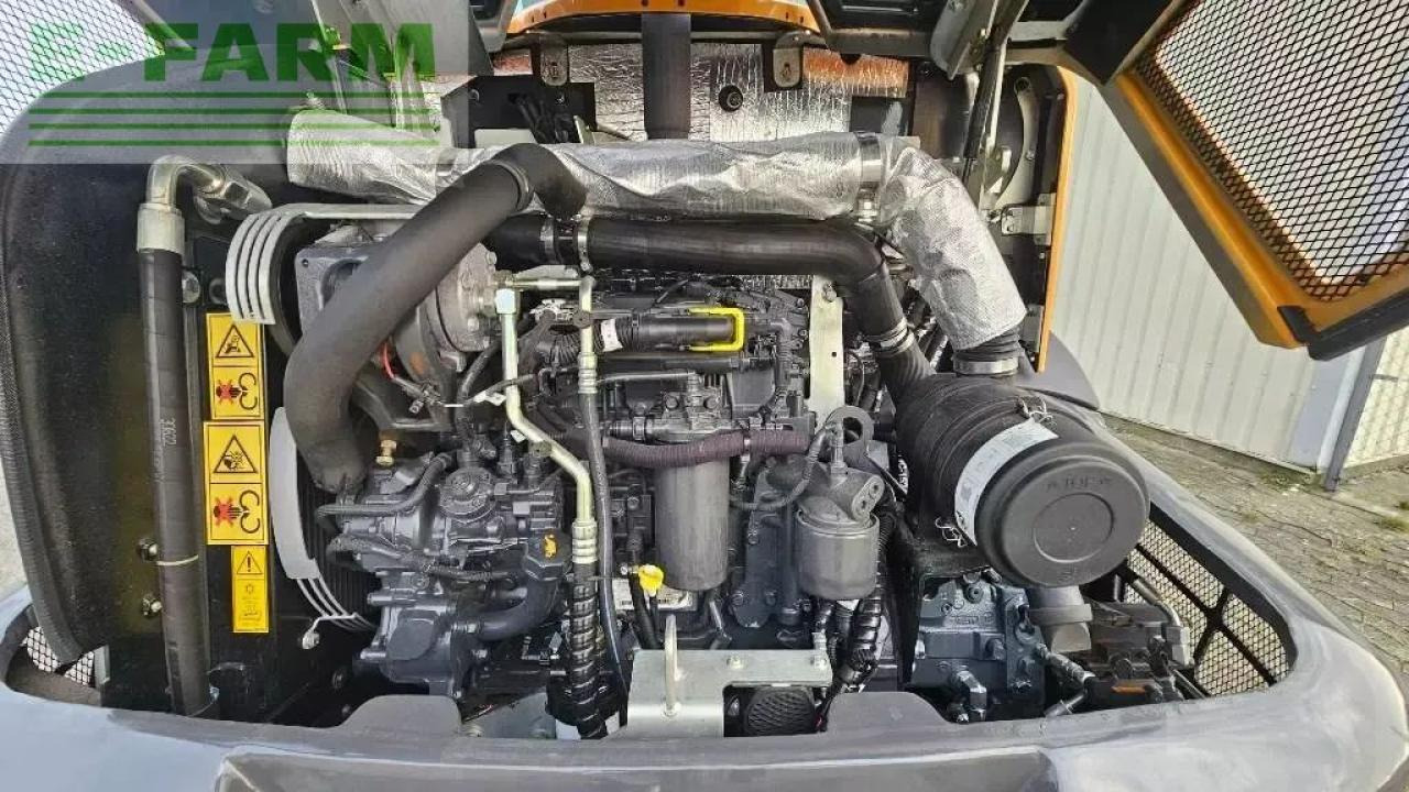 Miniexcavadora Case-IH 321 f: foto 12