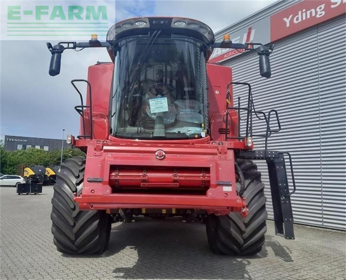 Case-IH 8250 kampagnepris axial-flow 8250 med 35 fod varioskærebord - Cosechadora de granos: foto 5 Case-IH 8250 kampagnepris axial-flow 8250 med 35 fod varioskærebord - Cosechadora de granos: foto 5