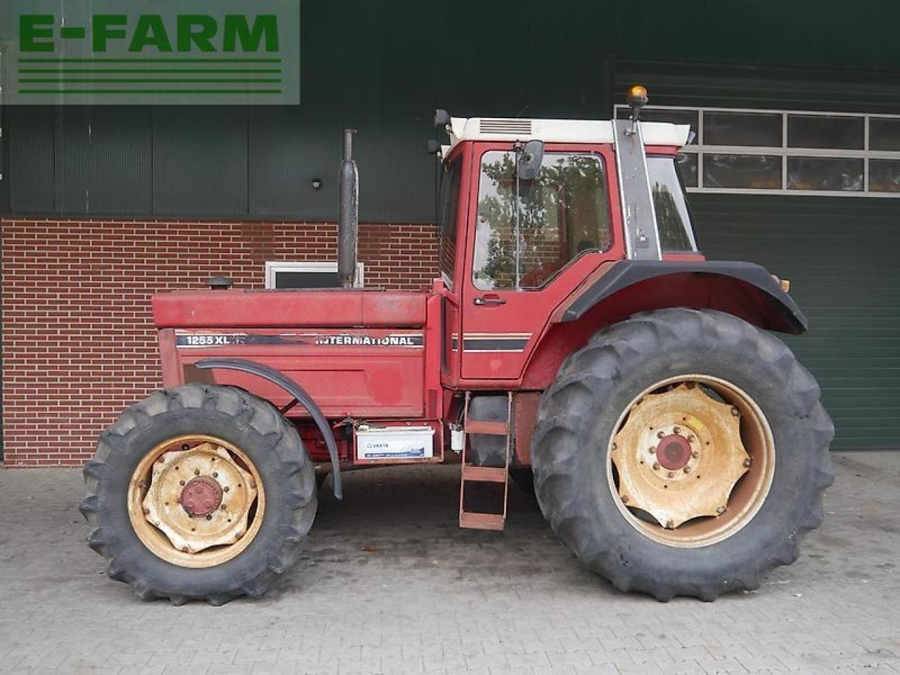 Case-IH ihc 1255 xl nur 5390 std. - Tractor: foto 5 Case-IH ihc 1255 xl nur 5390 std. - Tractor: foto 5