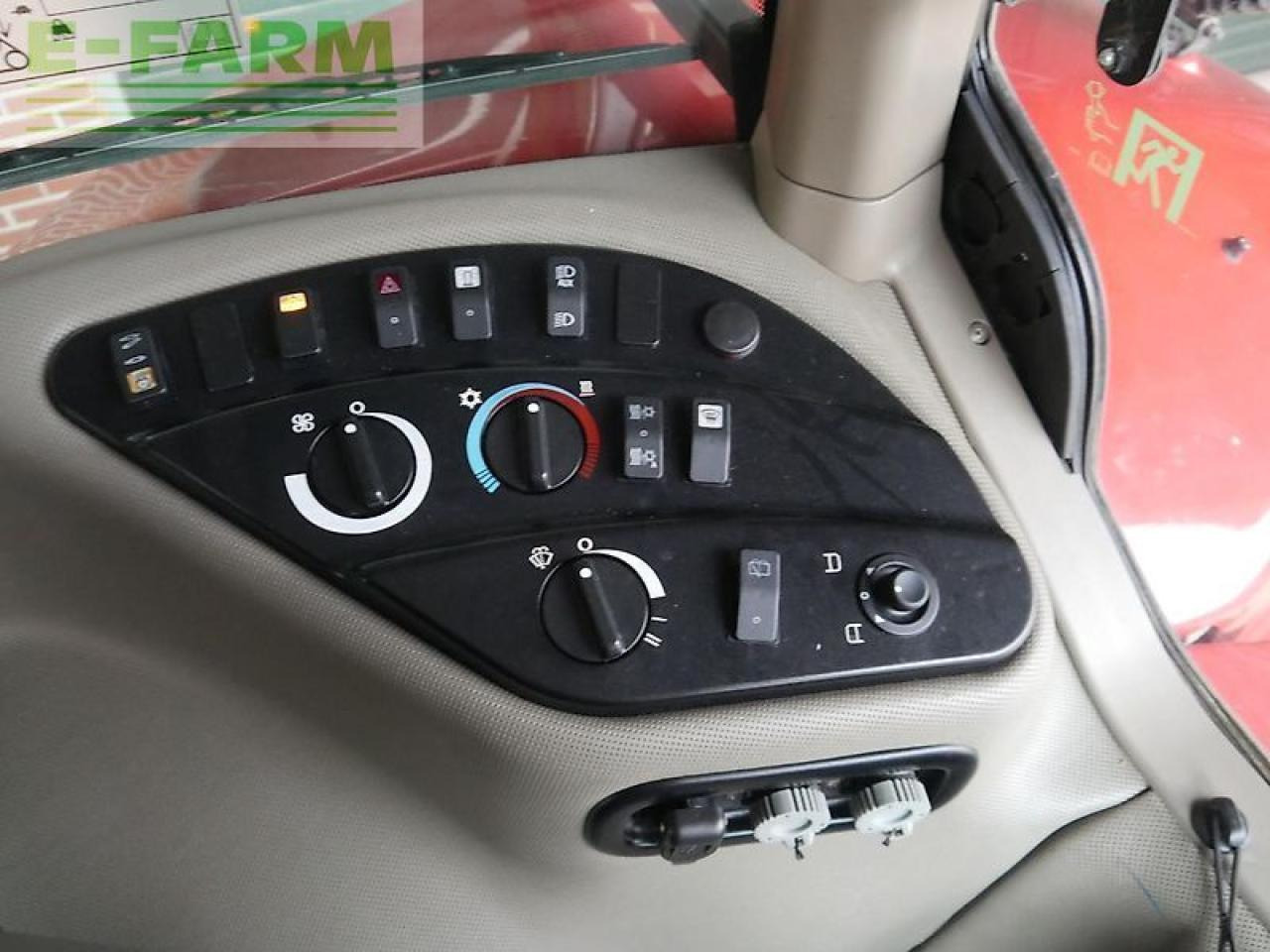 Tractor Case-IH magnum 340 rowtrac gps: foto 19 Tractor Case-IH magnum 340 rowtrac gps: foto 19