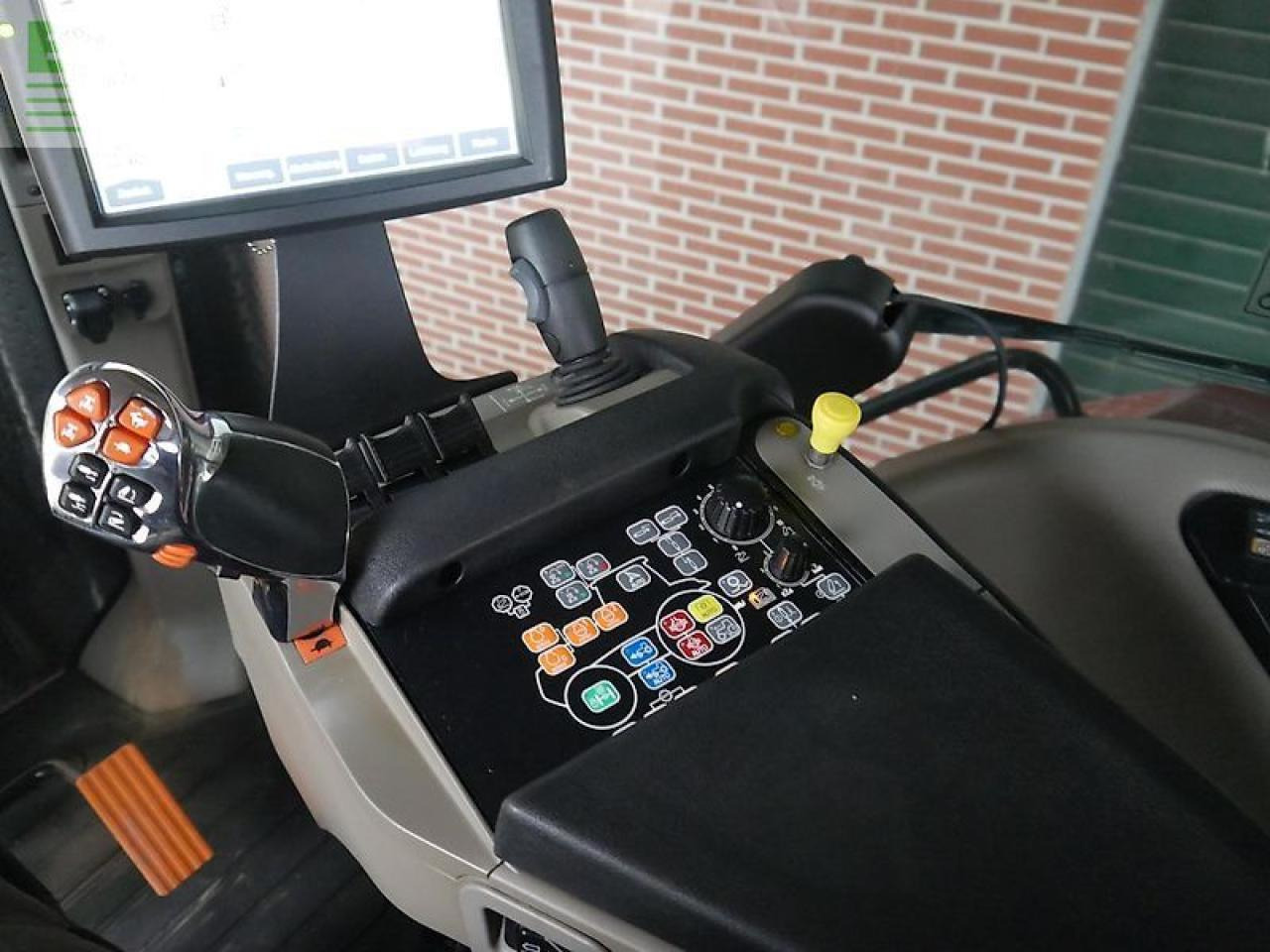 Tractor Case-IH magnum 340 rowtrac gps: foto 16 Tractor Case-IH magnum 340 rowtrac gps: foto 16