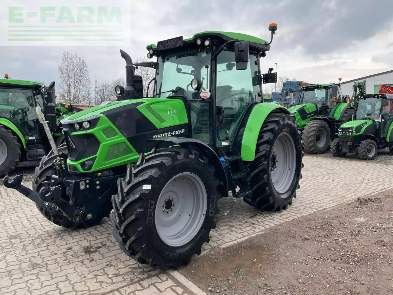 Deutz-Fahr 6115c rv-shift - Tractor: foto 1 Deutz-Fahr 6115c rv-shift - Tractor: foto 1