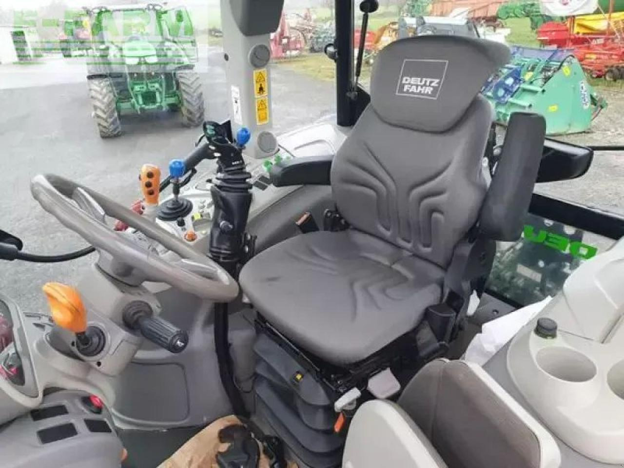Tractor Deutz-Fahr 6120: foto 9